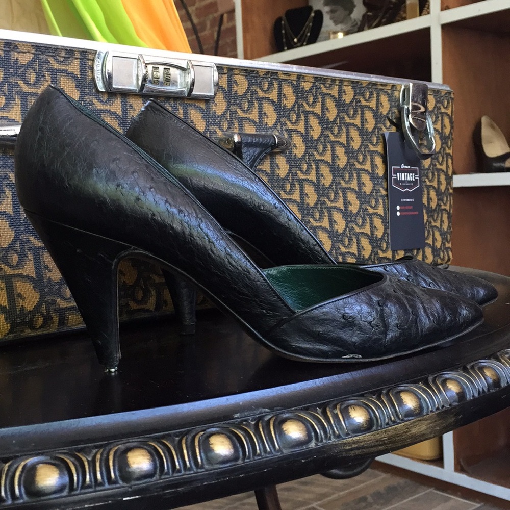 Gucci Black Ostrich Pumps